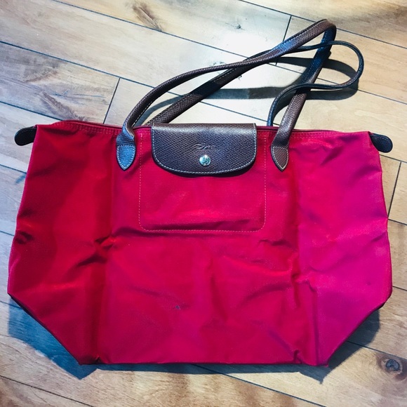 Longchamp Handbags - Longchamp Le Pliage Medium Tote Purse in Red